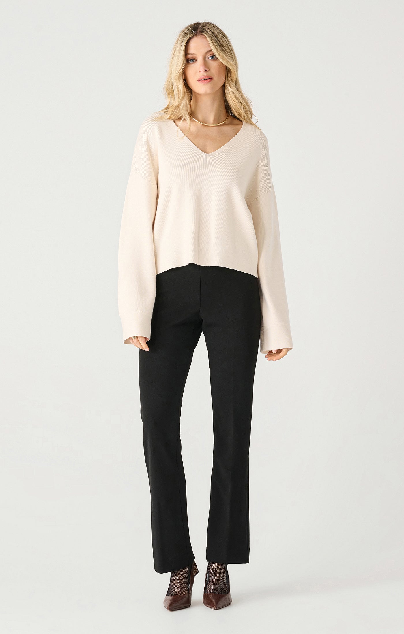 Tess V Neck Sweater - Straight & Arrow Boutique