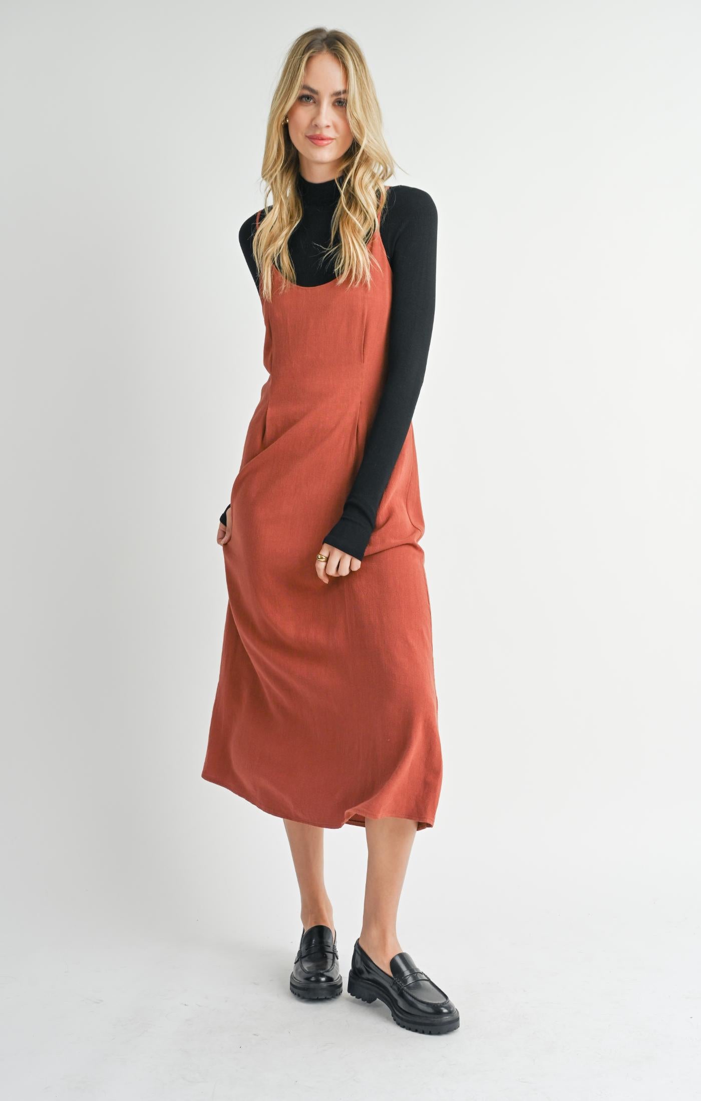 Sugar Loaf Midi Dress - Straight & Arrow Boutique