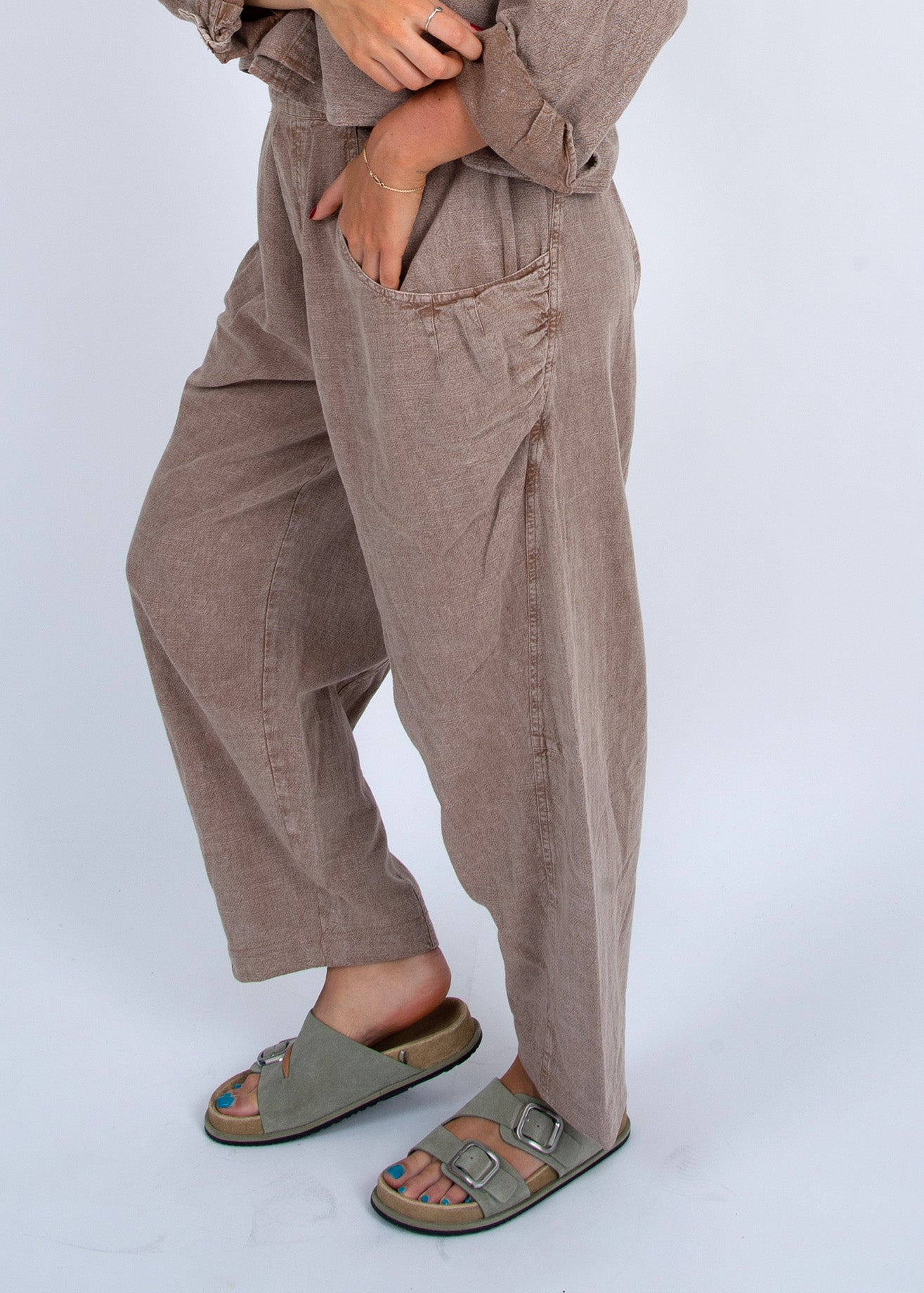 Almalfi Pull On Pants - Straight & Arrow Boutique