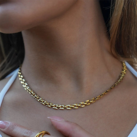KOVVUR Retro Twin Chain Necklace in Gold