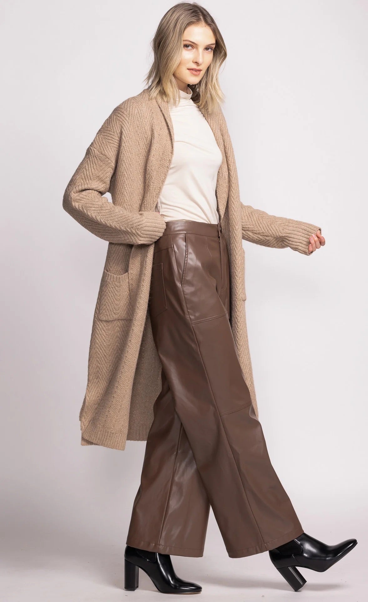Scarlett Cardi - Straight & Arrow Boutique