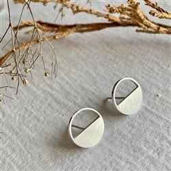 Horizon Silhouette Stud Earrings