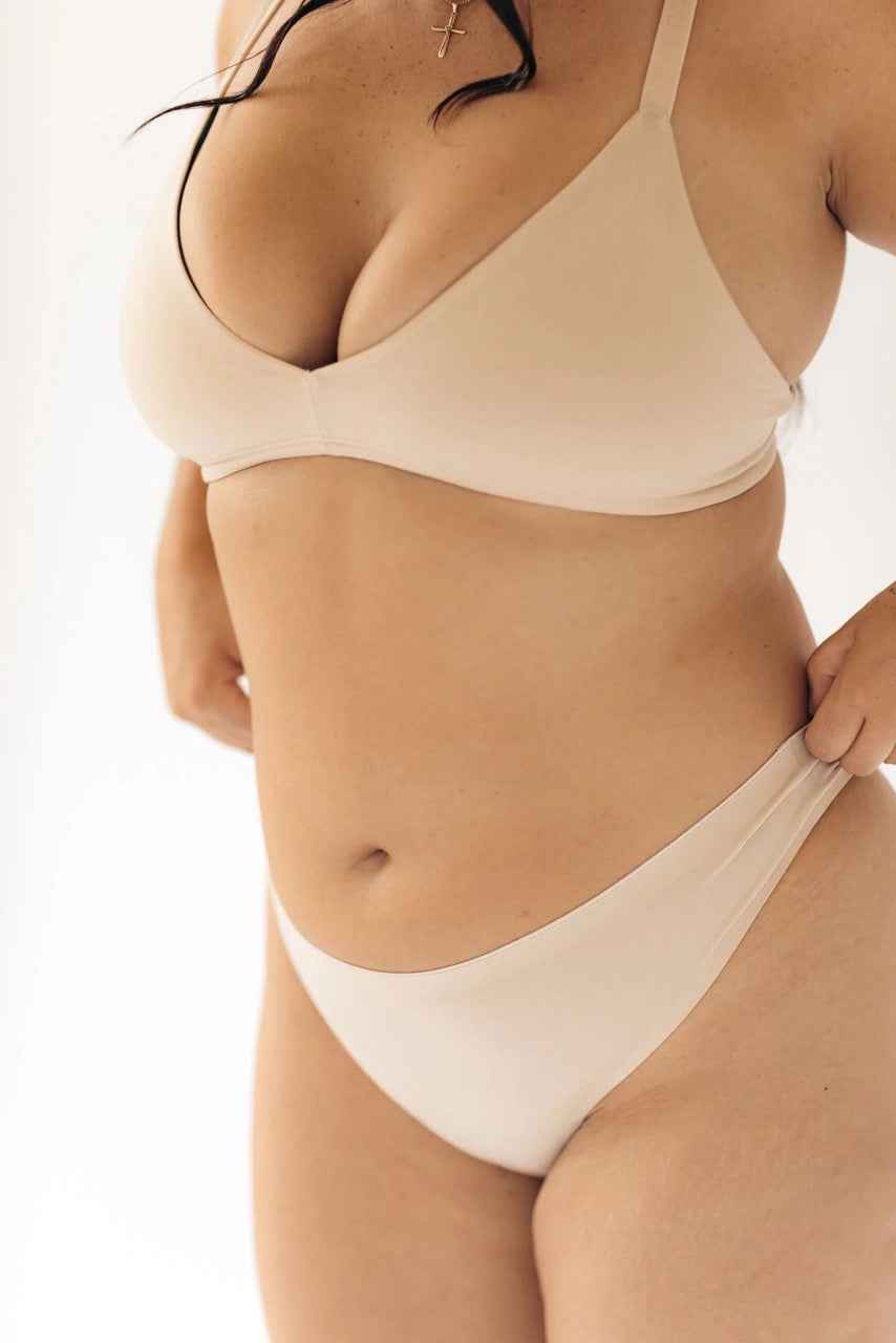 Seamless High Rise Thong Undies by Huha