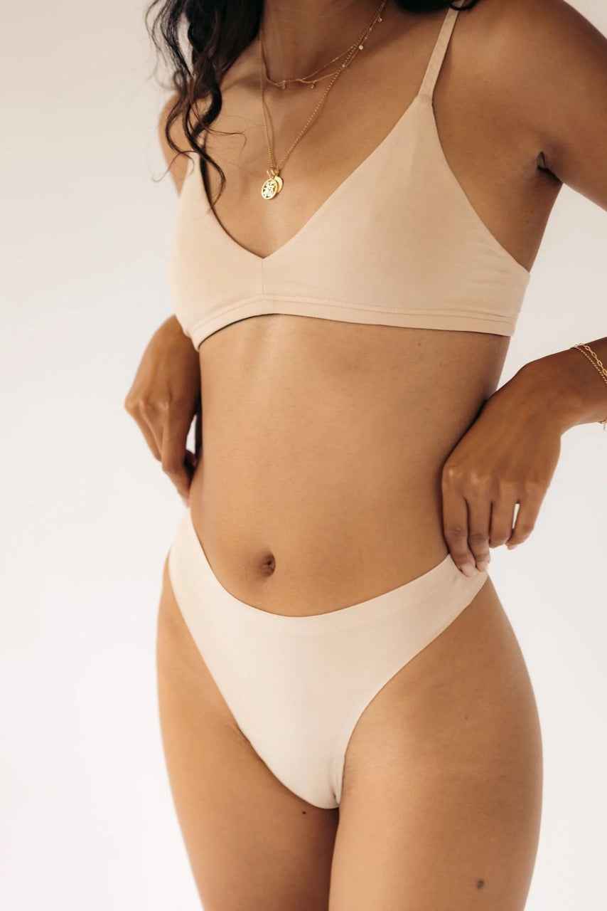 Seamless High Rise Thong Undies by Huha