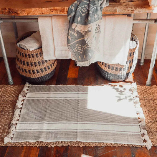 Alma Bath Mat | HOME Collection