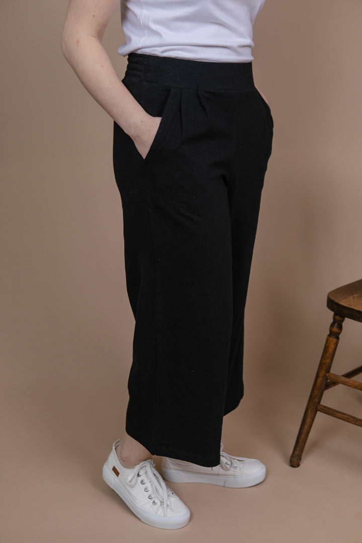 Victoriana Cropped Wide Pants