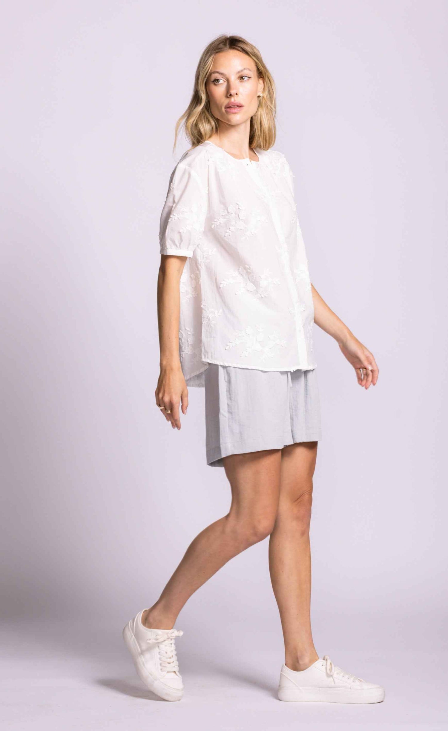 Killion Linen Blend Shorts