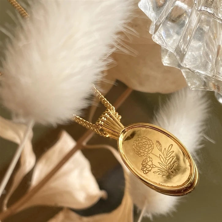 Le Clos Normand Wildflower Pendant Necklace Collection