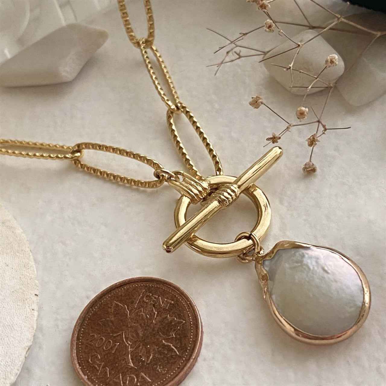 Montenegro Textured Paperclip Chain Necklace with Pearl Pendant