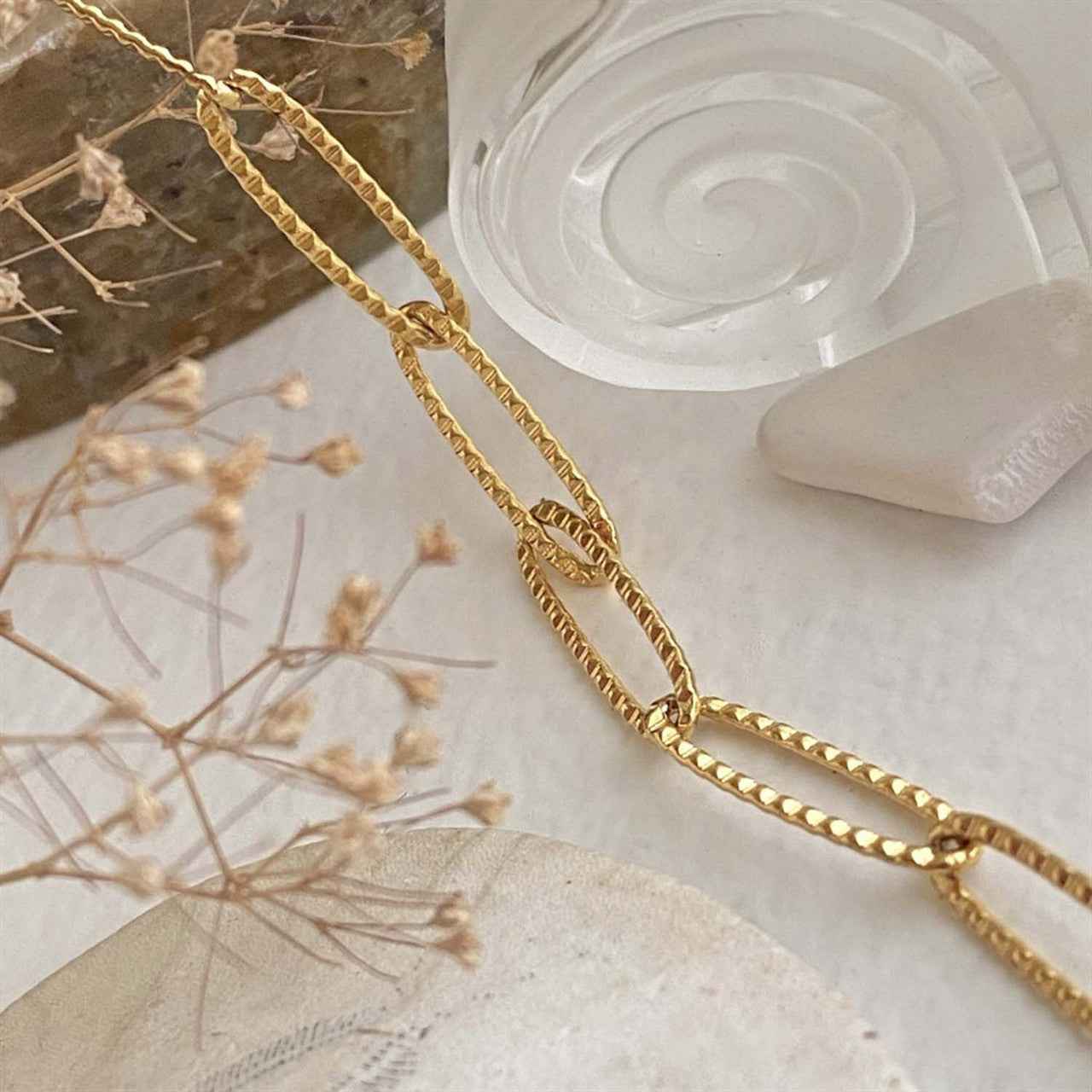 Montenegro Textured Paperclip Chain Necklace with Pearl Pendant