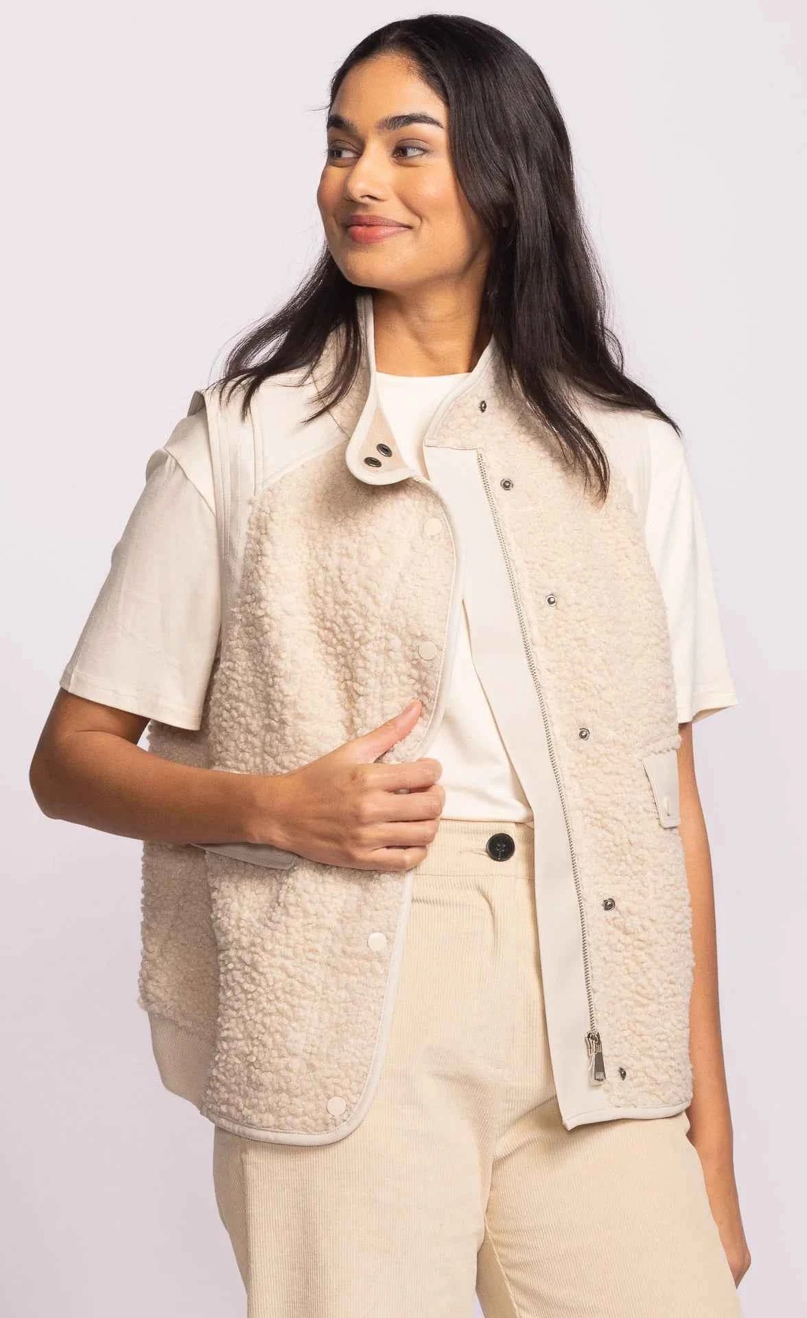 Vincino Fleece Faux Leather Vest