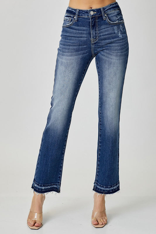 Zarina Slim Straight Jean