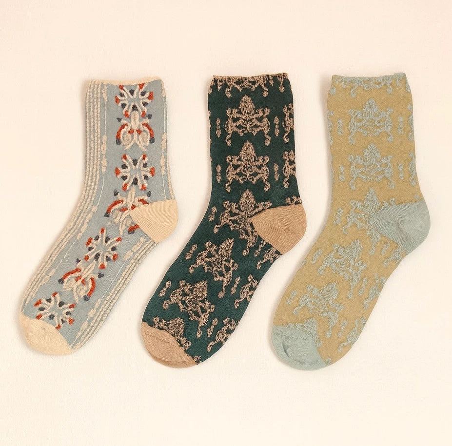 Versailles Floral Applique and Pointelle Crew Socks (3 pack)