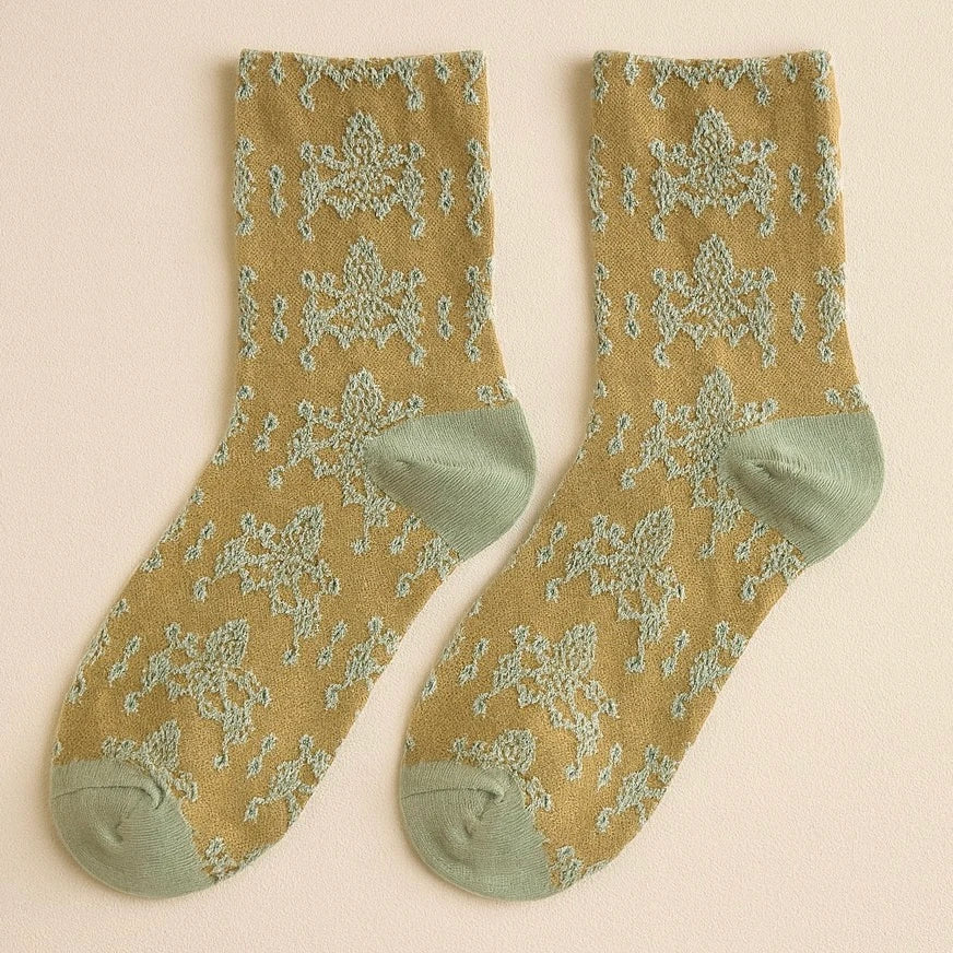 Versailles Floral Applique and Pointelle Crew Socks (3 pack)
