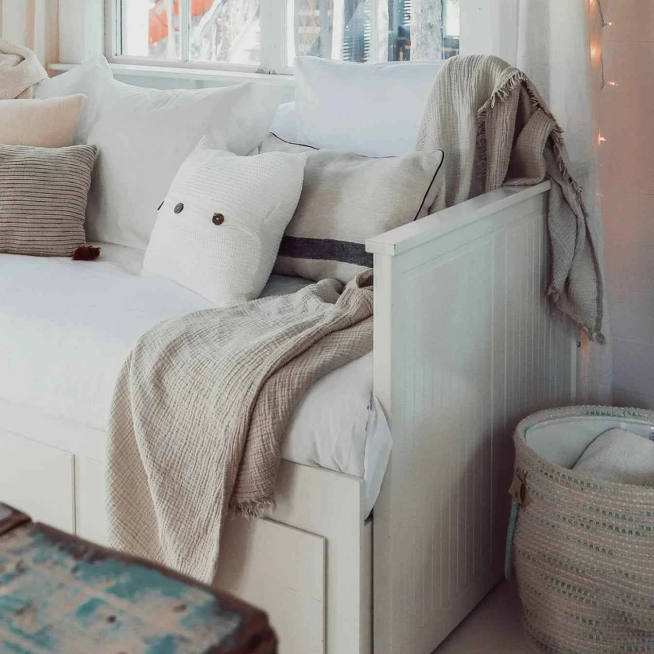 Solid Crinkle Throw | HOME Collection