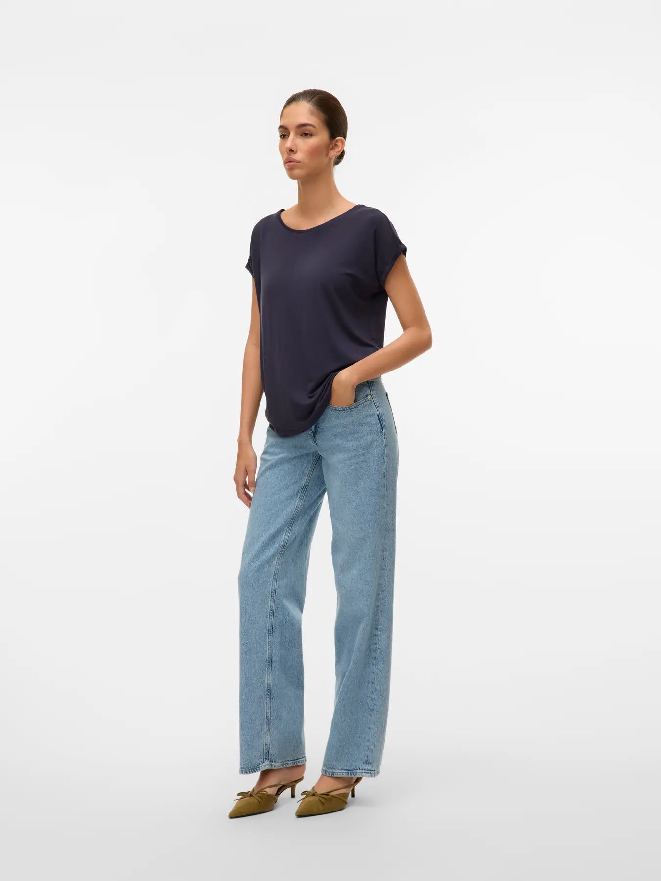 VMAva Plain Tee