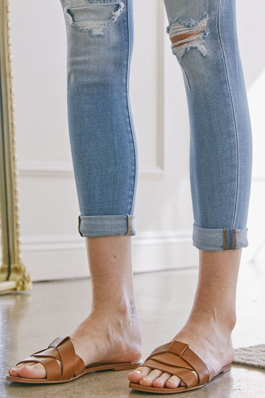 Madrid Mid Rise Skinny Jean