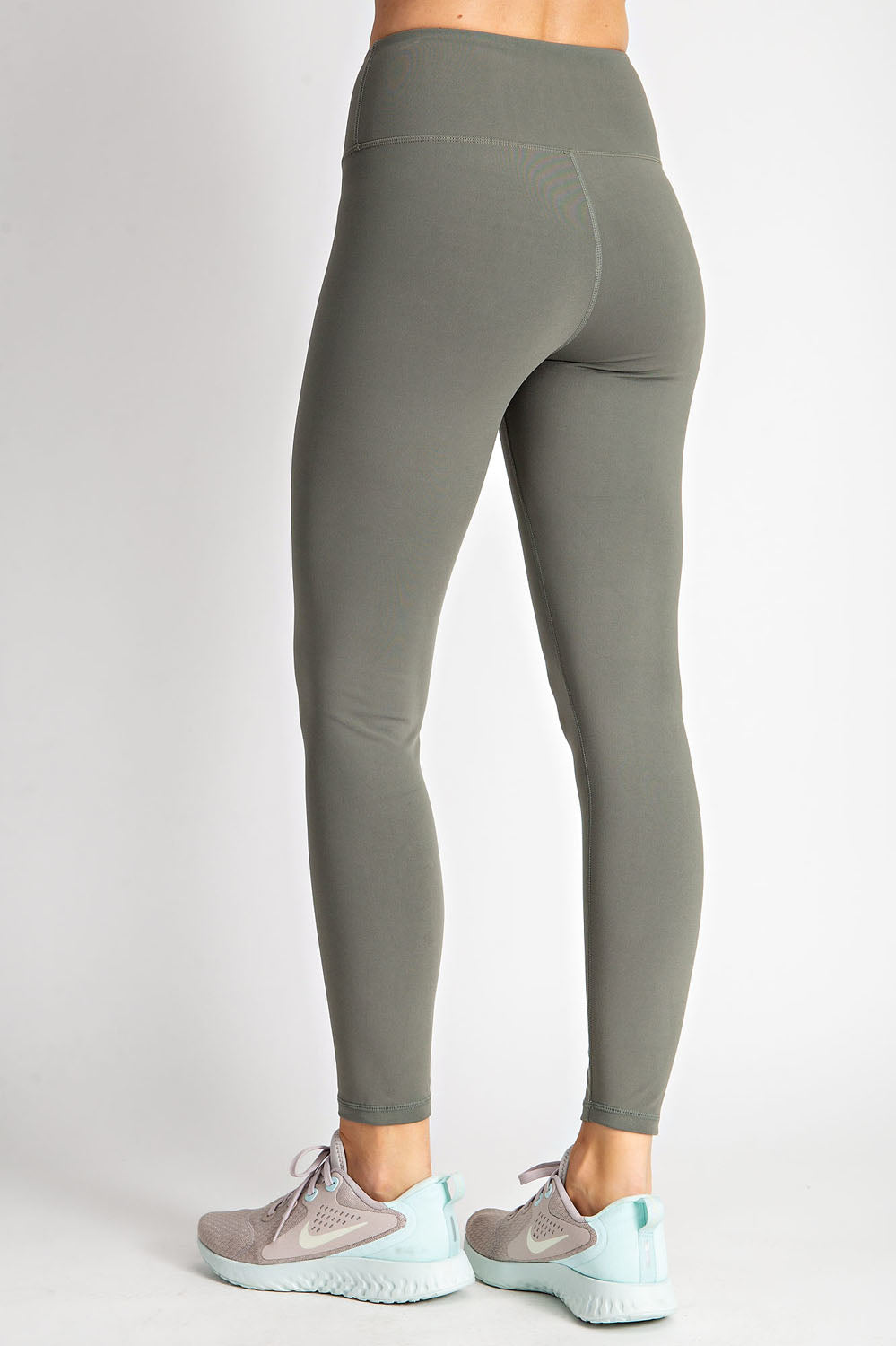 Super soft and yummy leggings now in stock with adorable envelope
